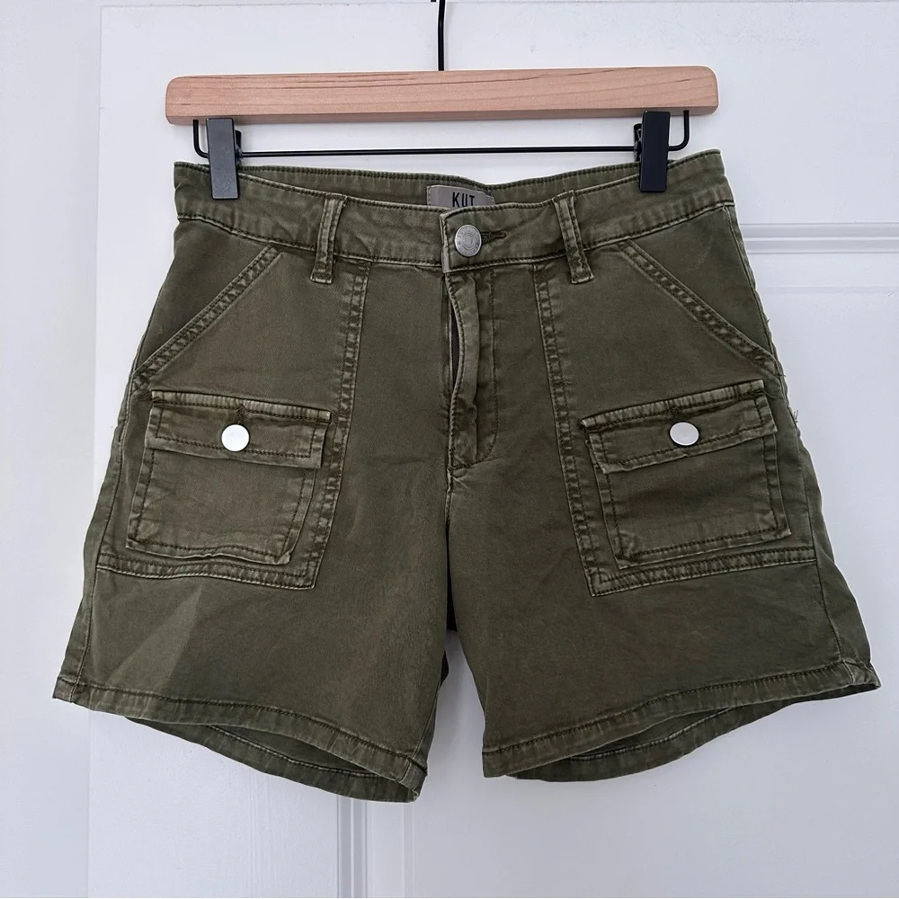 Kut from the Kloth (0) Olive Green Utility Cargo Shorts - 5” Inseam - Picture 3 of 8